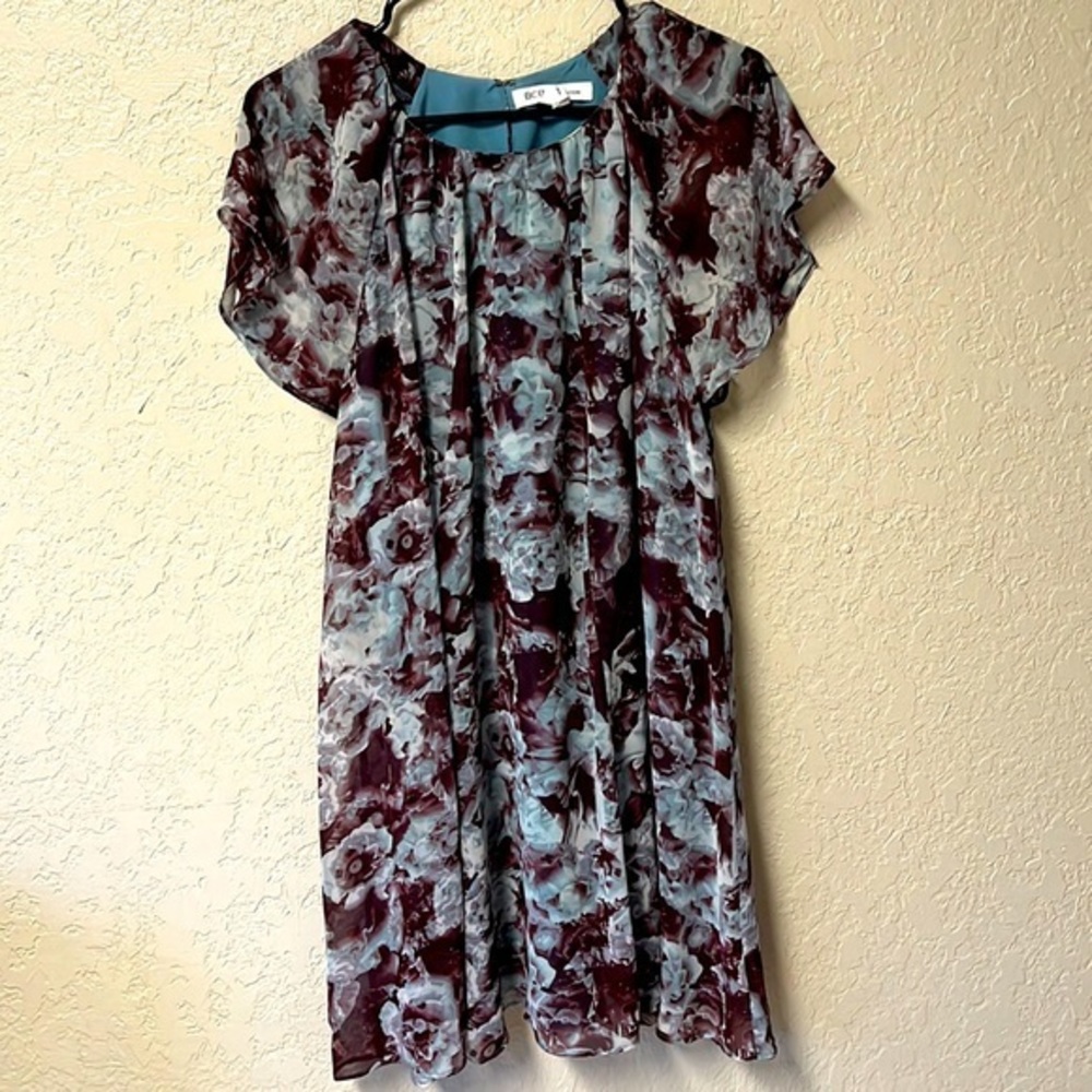 BCBGeneration Beautiful Size M Dress Purple And Light‎ Blue.